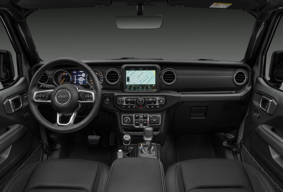 Торпедо Jeep Wrangler Unlimited Overland (JL) 2019 года  (LA) (фото 12 из 36)